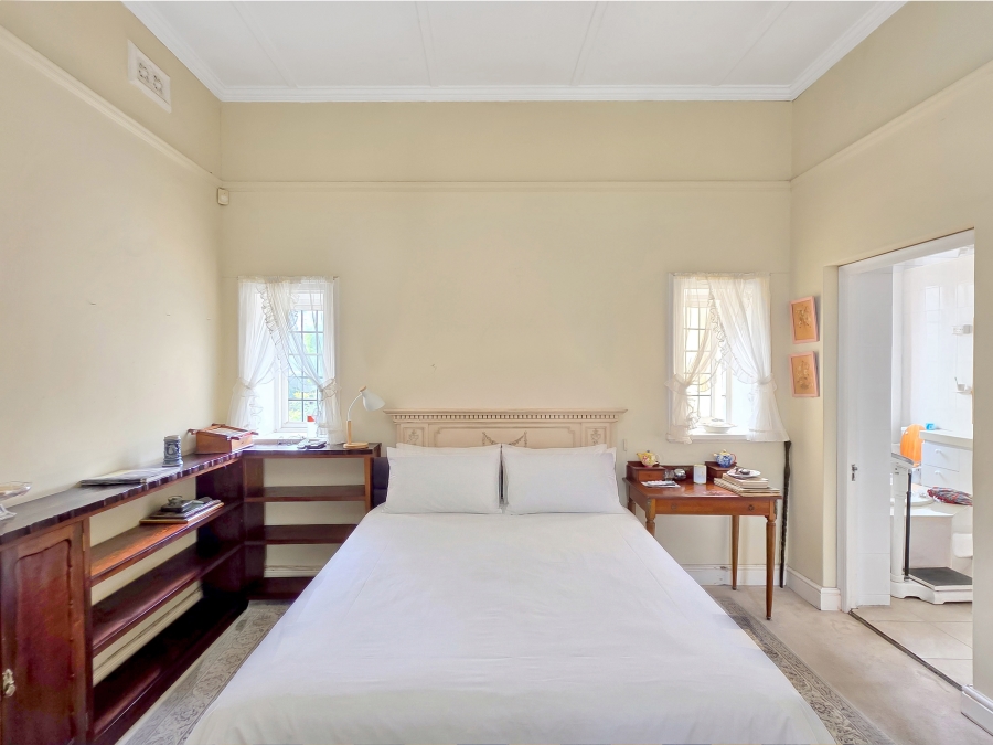 6 Bedroom Property for Sale in Sea Point Western Cape